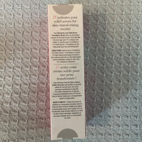 IT Cosmetics Heavenly Skin Perfection Complexion Brush #22 Make Up Brush BUNDLE - Picture 3 of 5